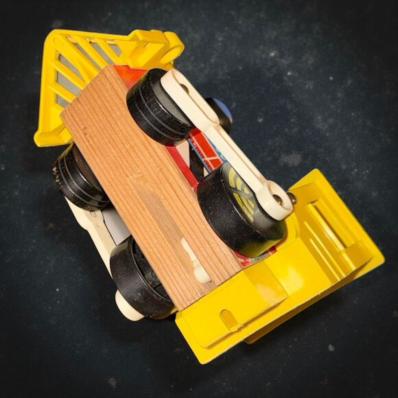 Vintage 1964 Fisher Price TOOT TOOT TRAIN #643 Wood & Plastic Pull Toy - Picture 7 of 7